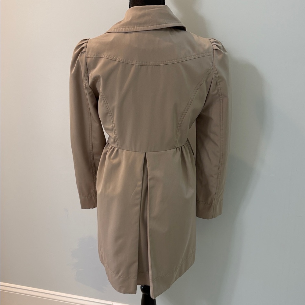 Kenneth Cole Beige Midi Trench Coat Women’s Small - Picture 3 of 7